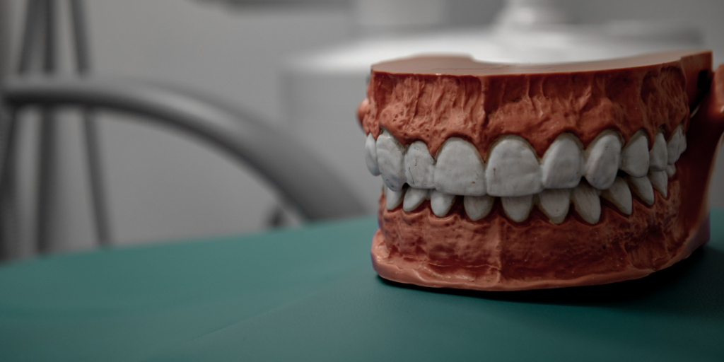 Traitement de parodontie et gencives à Montréal – Clinique Ecodentaire