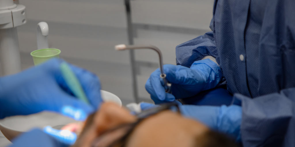 Urgences dentaires à Montréal 24h – Clinique Ecodentaire